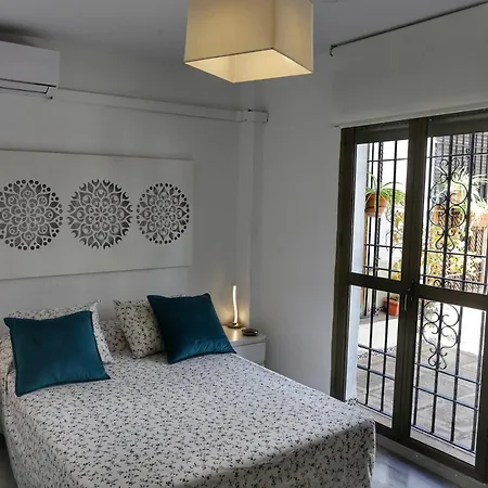 Calle San Basilio - Patios. Aparcamiento Gratis Appartement *